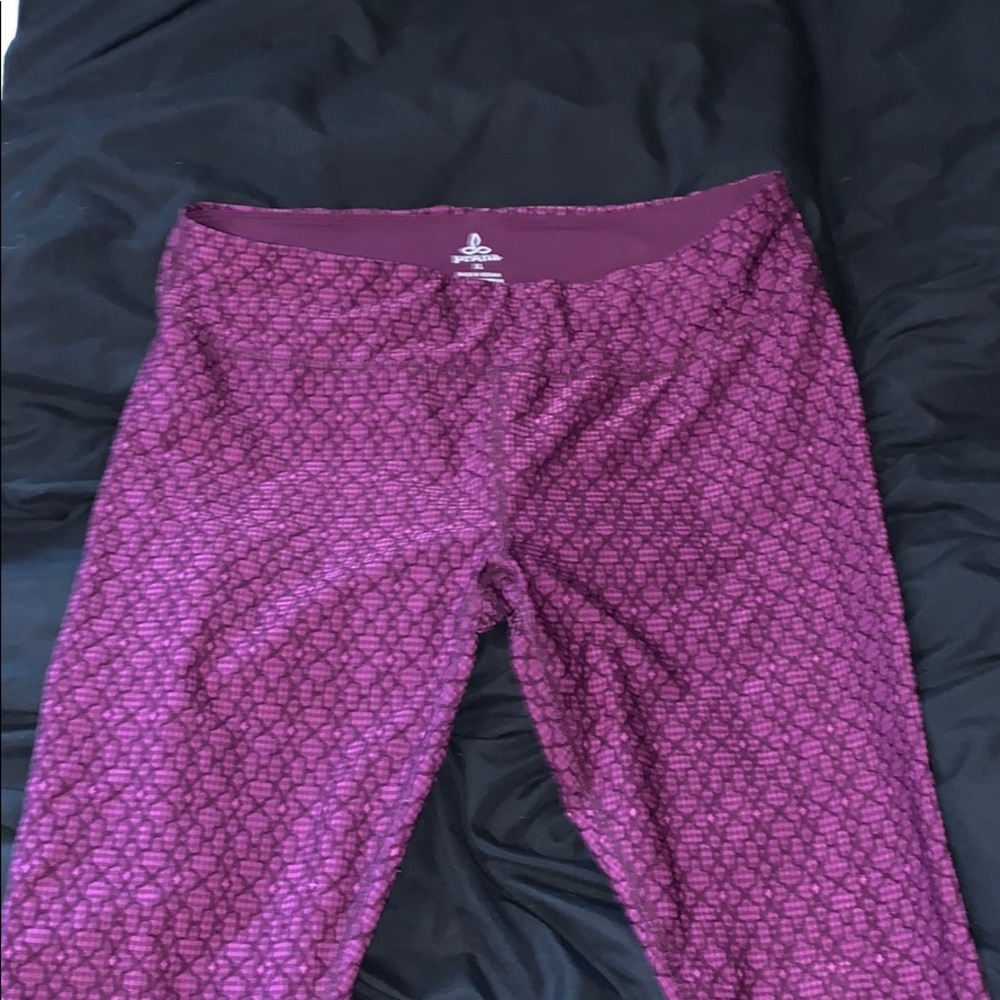 Super comfy work out pants!!